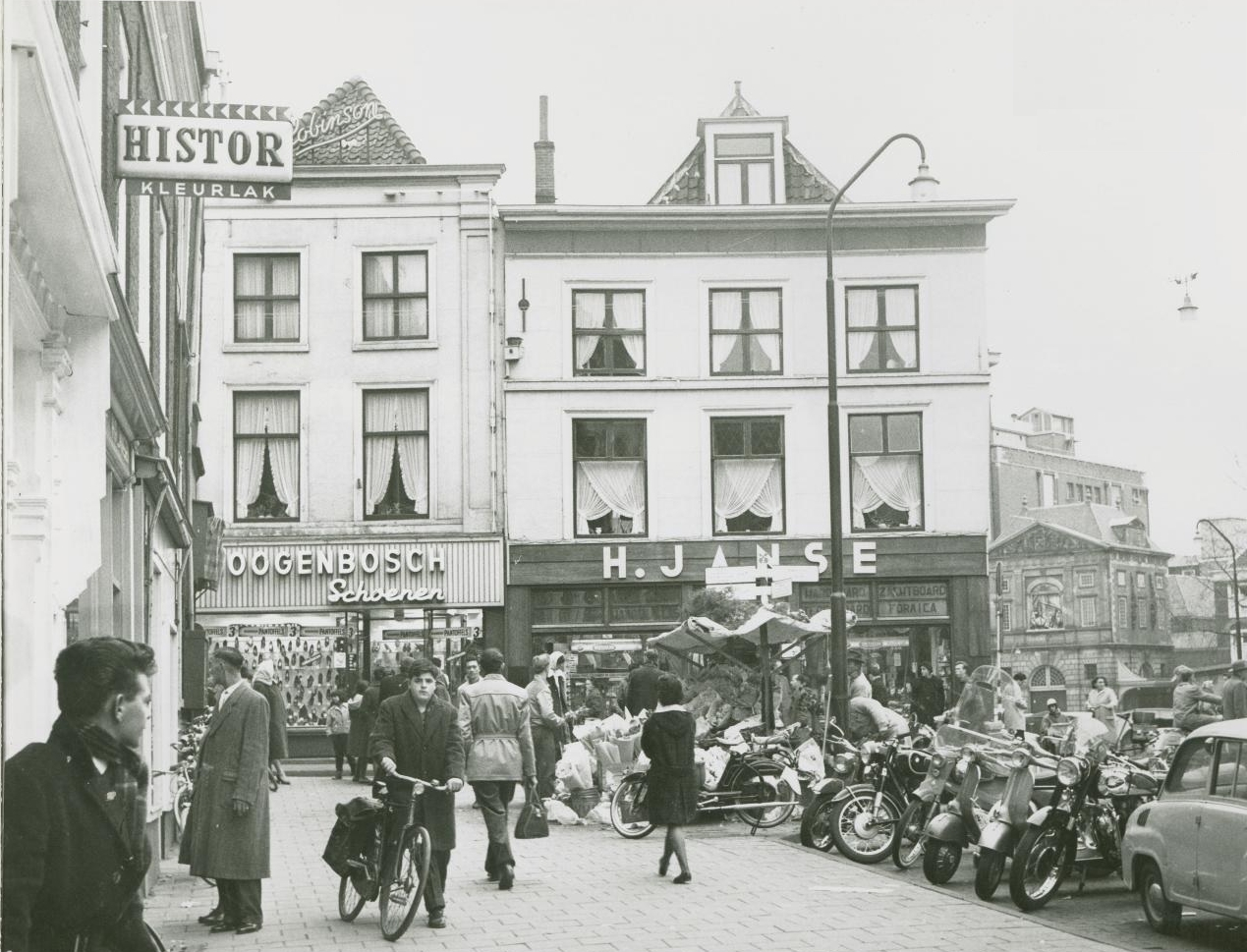 1961.jpg